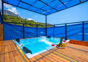 Istanbul Hotels with Jacuzzi