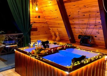 Sapanca Bungalow Houses with Jacuzzi